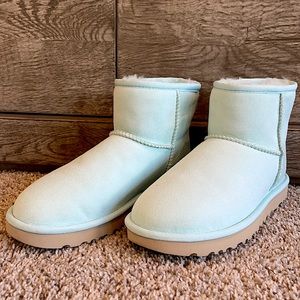 UGG WOMEN'S CLASSIC MINI II